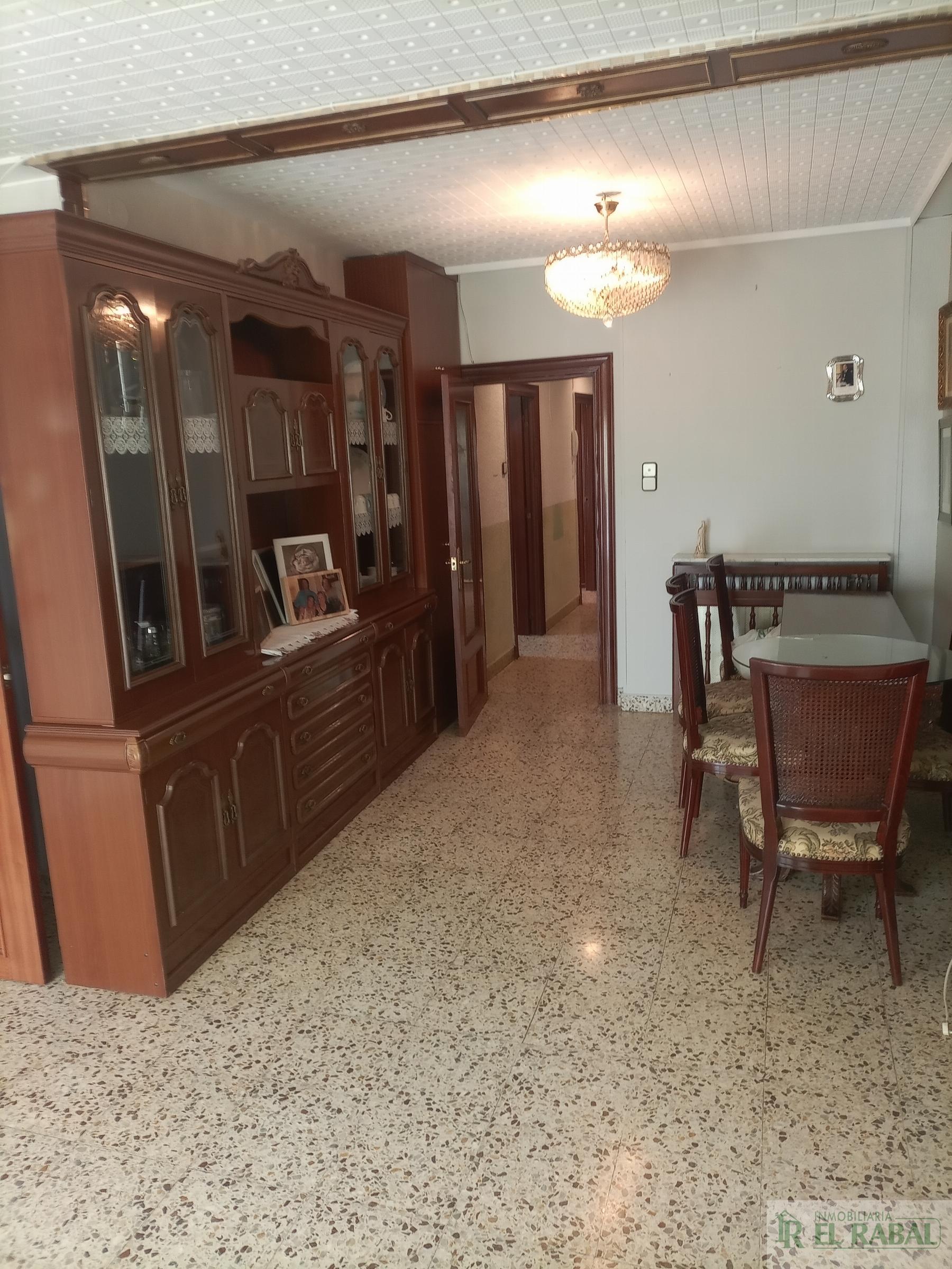 For sale of flat in Zaragoza