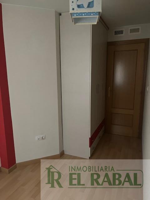 For sale of flat in Zaragoza