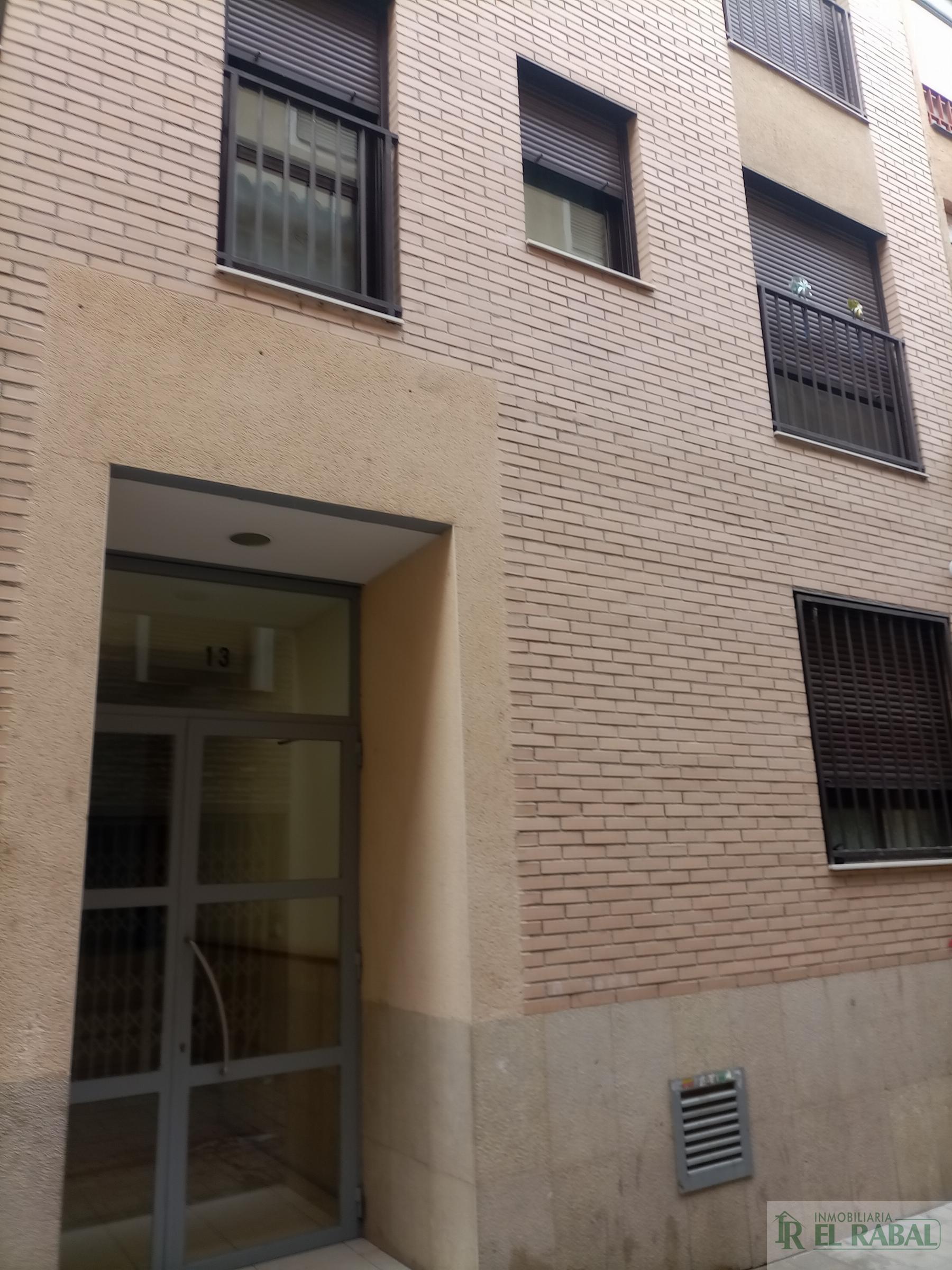 For sale of flat in Zaragoza