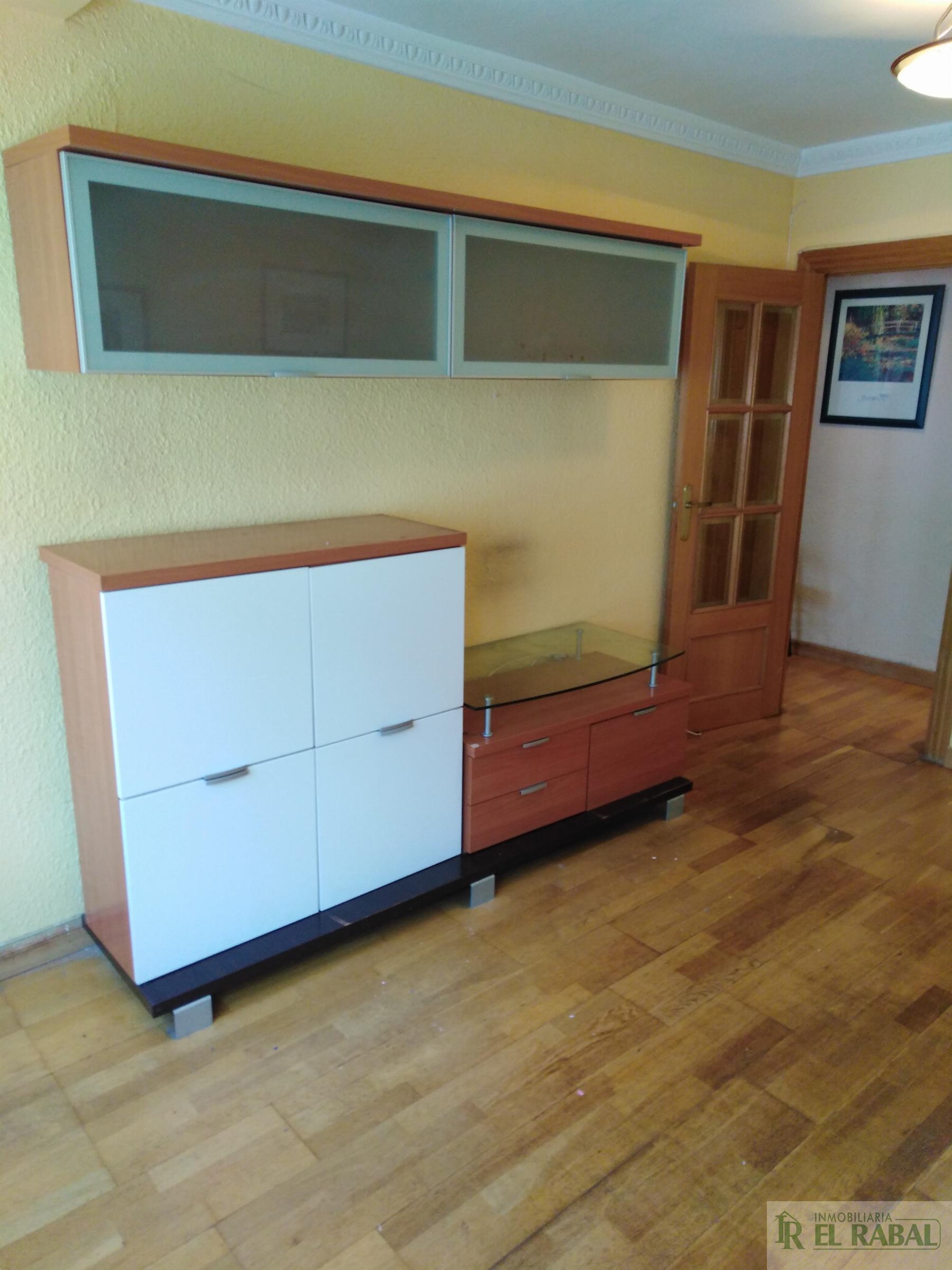 For sale of flat in Zaragoza