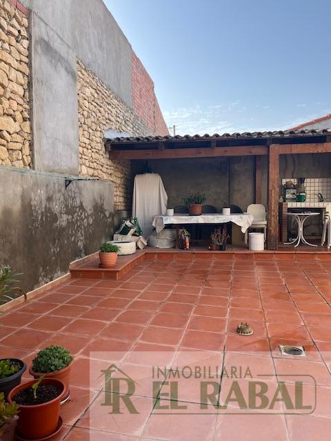 For sale of house in Perdiguera