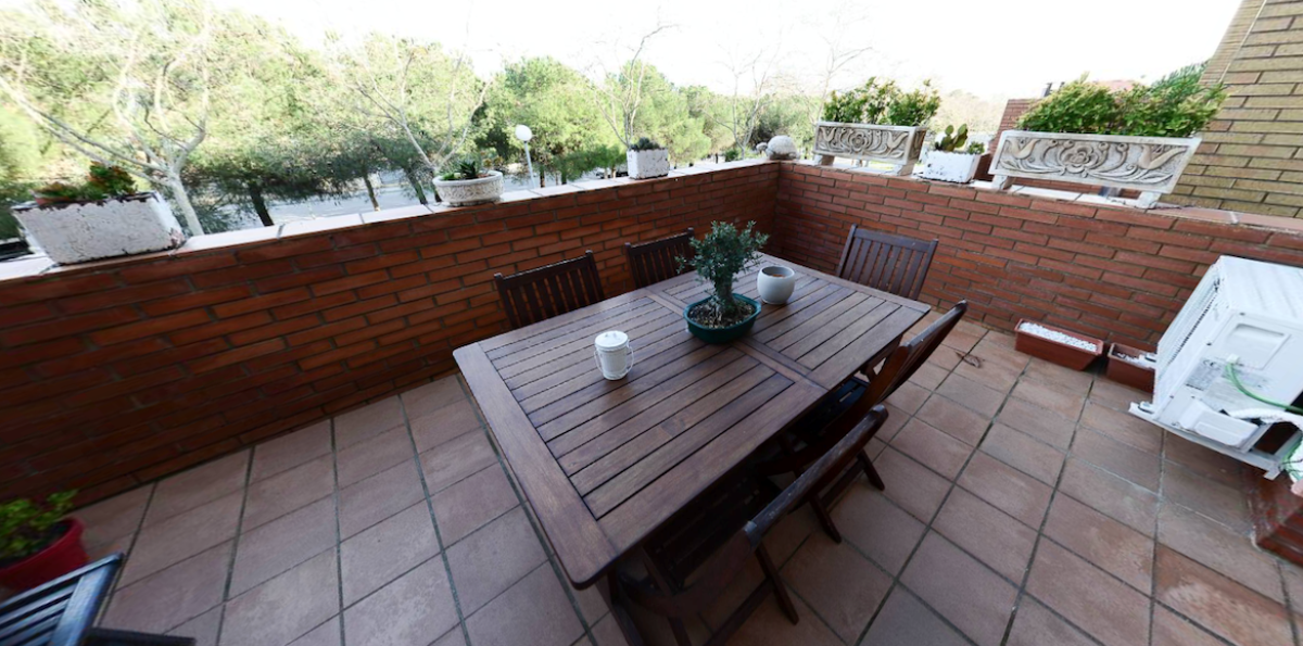 For sale of house in Badalona