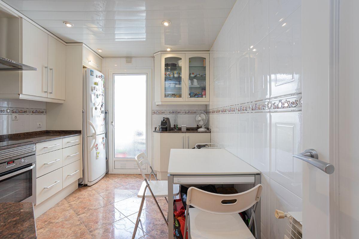 For sale of penthouse in Badalona