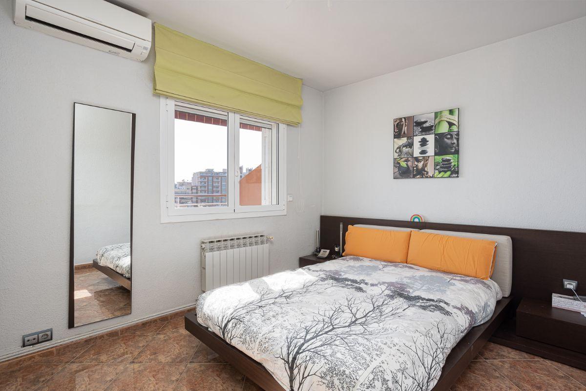 For sale of penthouse in Badalona