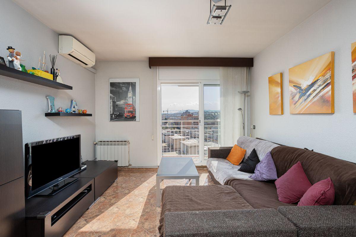 For sale of penthouse in Badalona