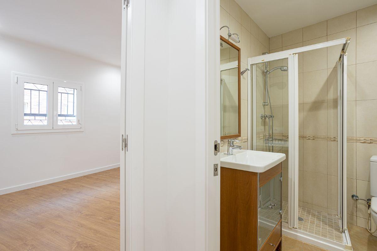 For sale of flat in Badalona