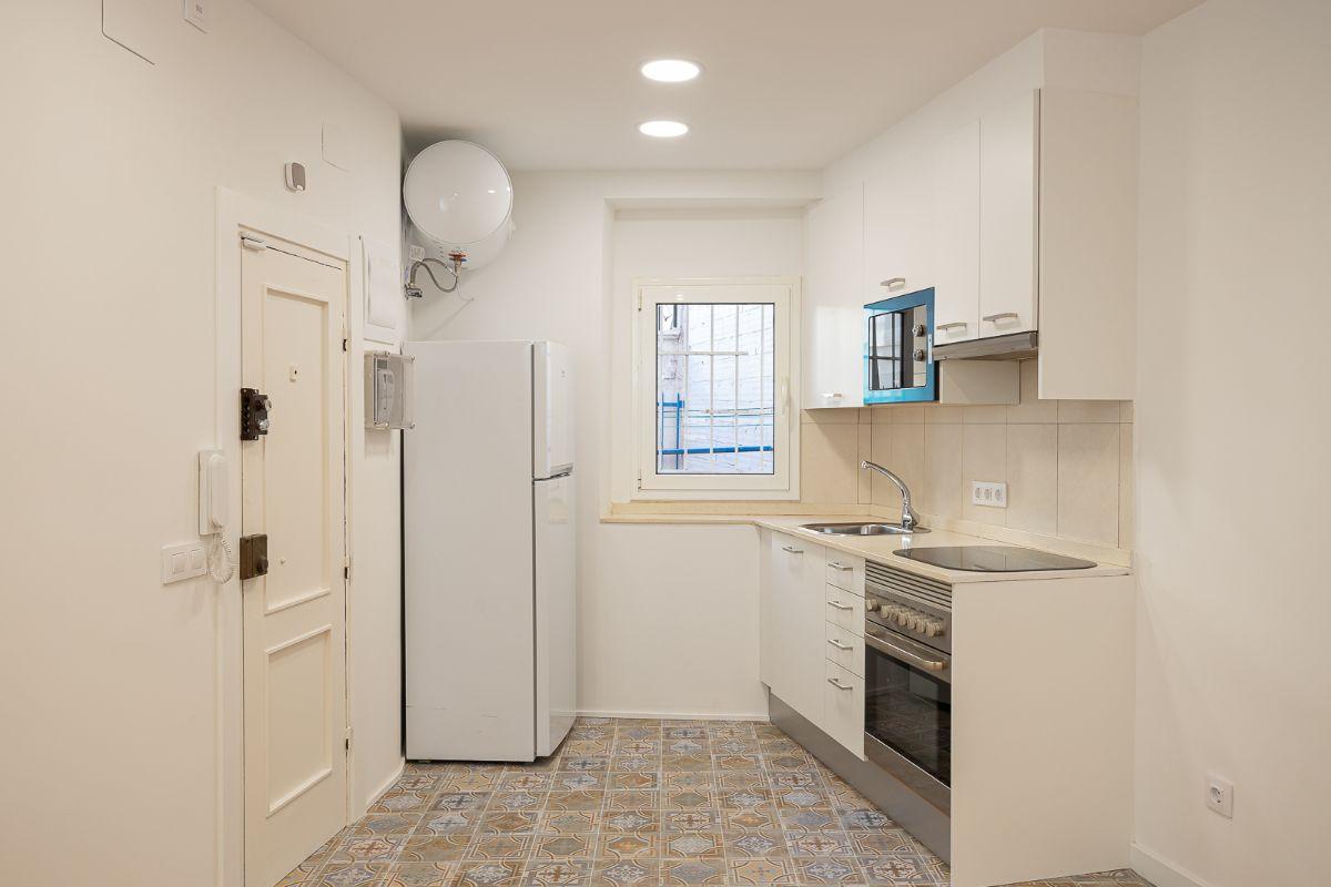 For sale of flat in Badalona