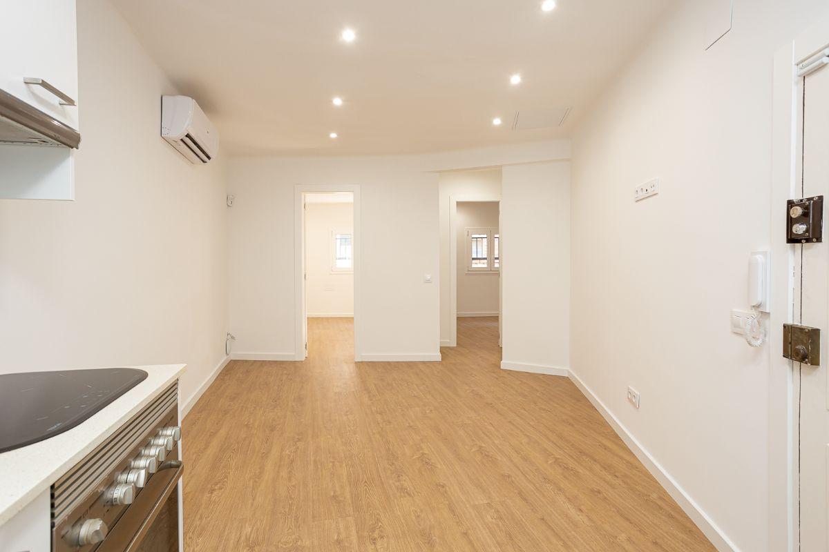 For sale of flat in Badalona
