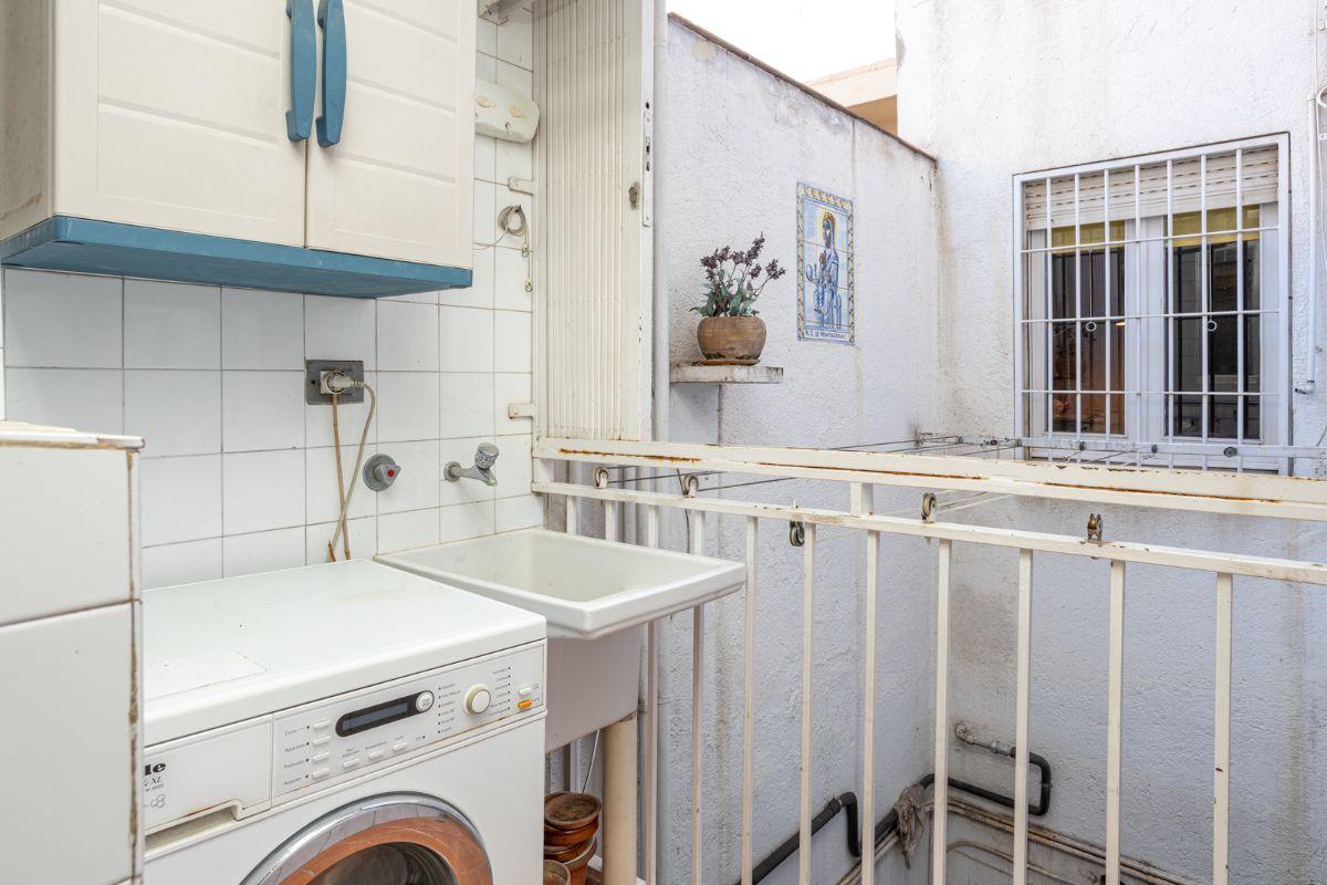 For sale of flat in Badalona