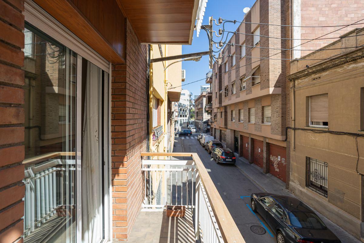 For sale of flat in Badalona