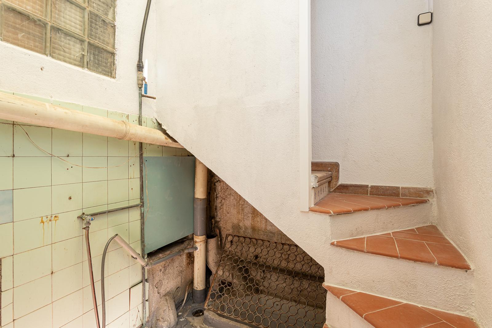For sale of house in Badalona
