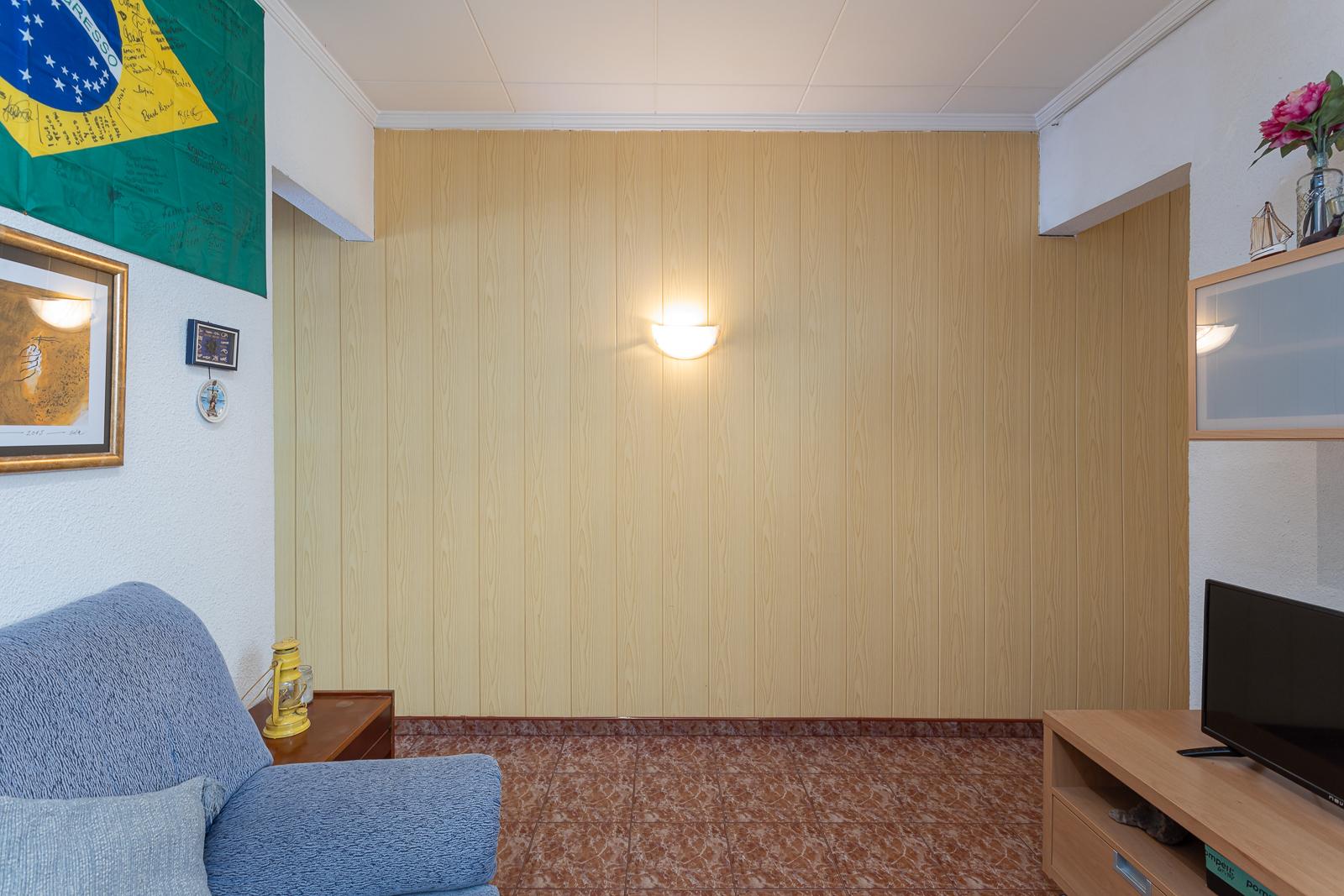 For sale of house in Badalona