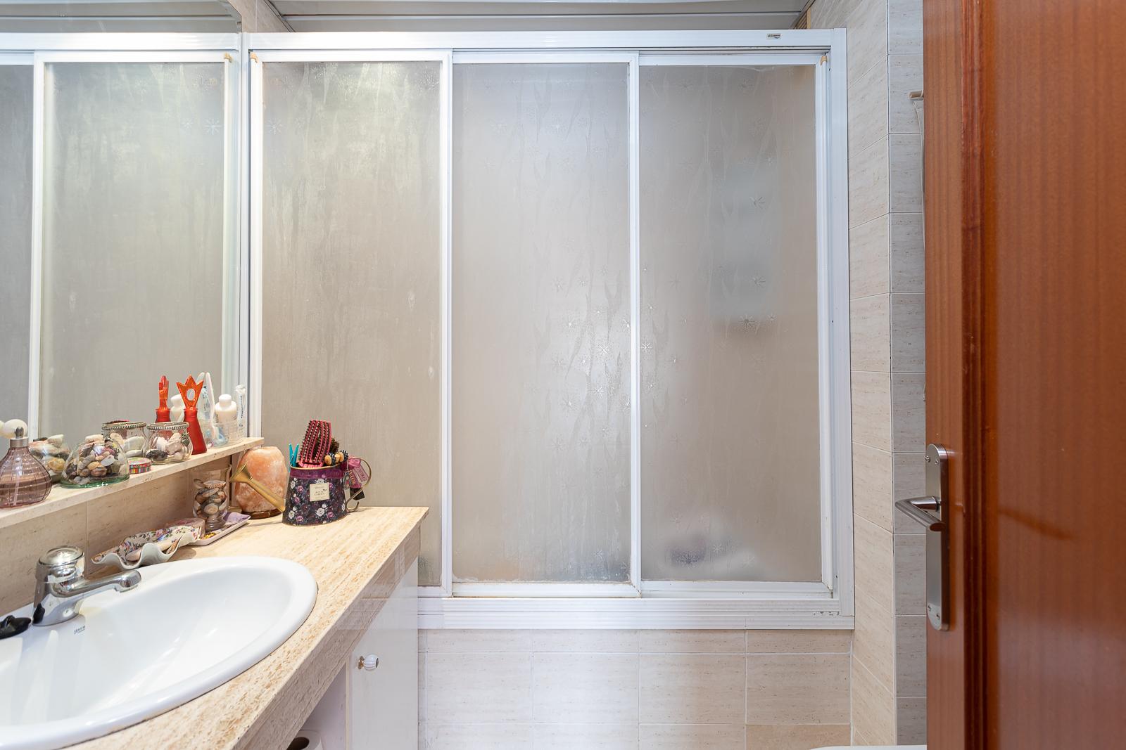 For sale of flat in Badalona