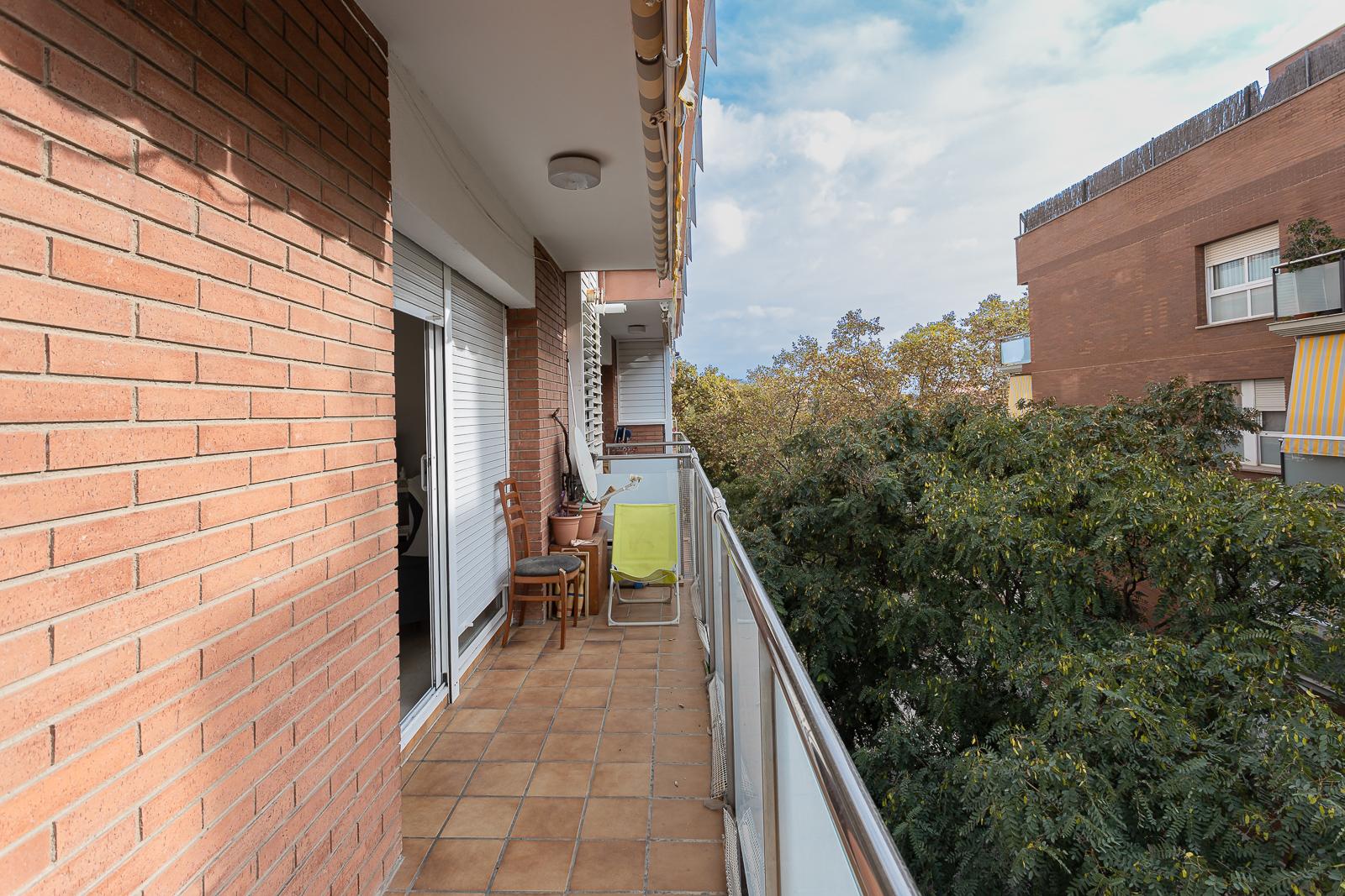 For sale of flat in Badalona