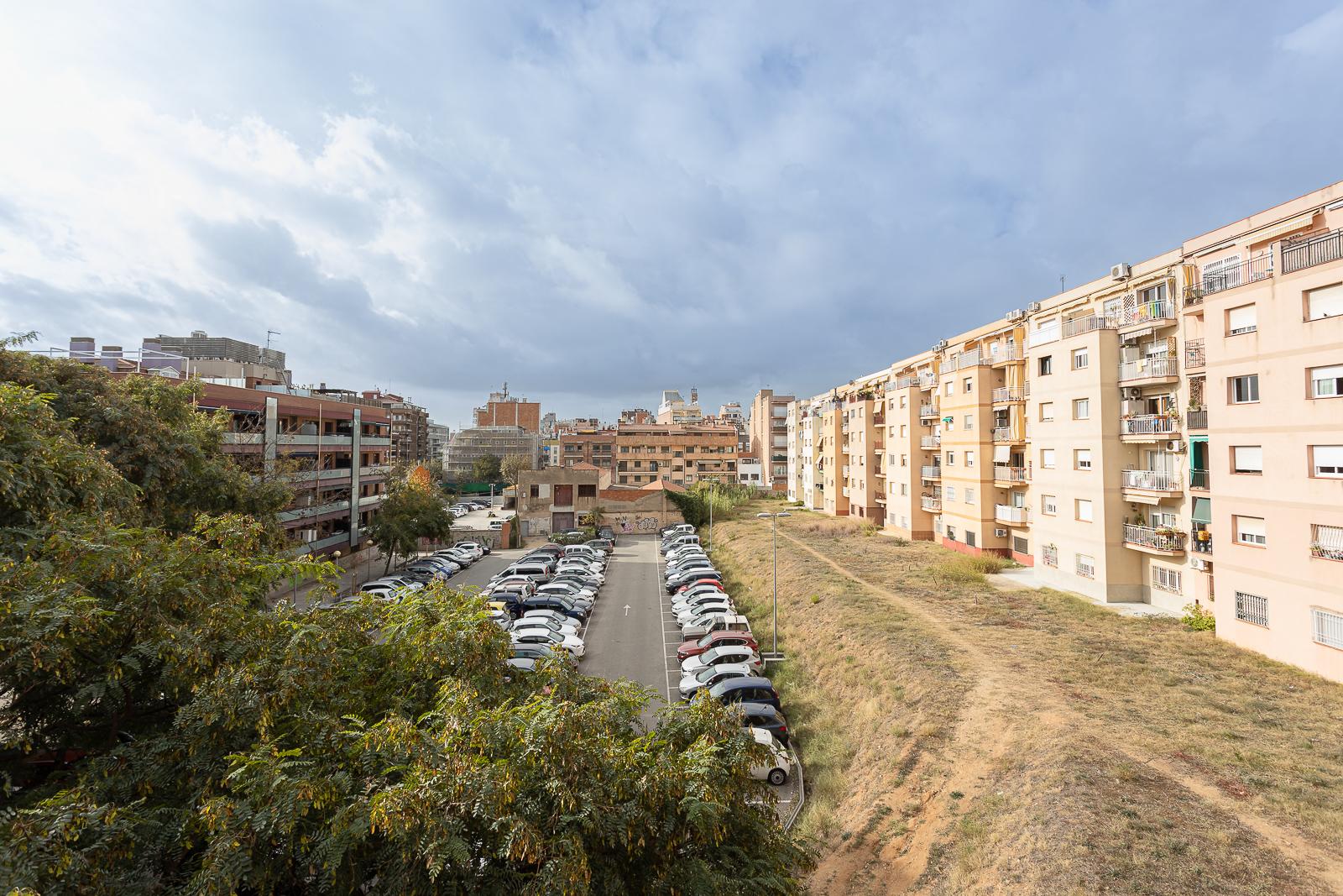 For sale of flat in Badalona