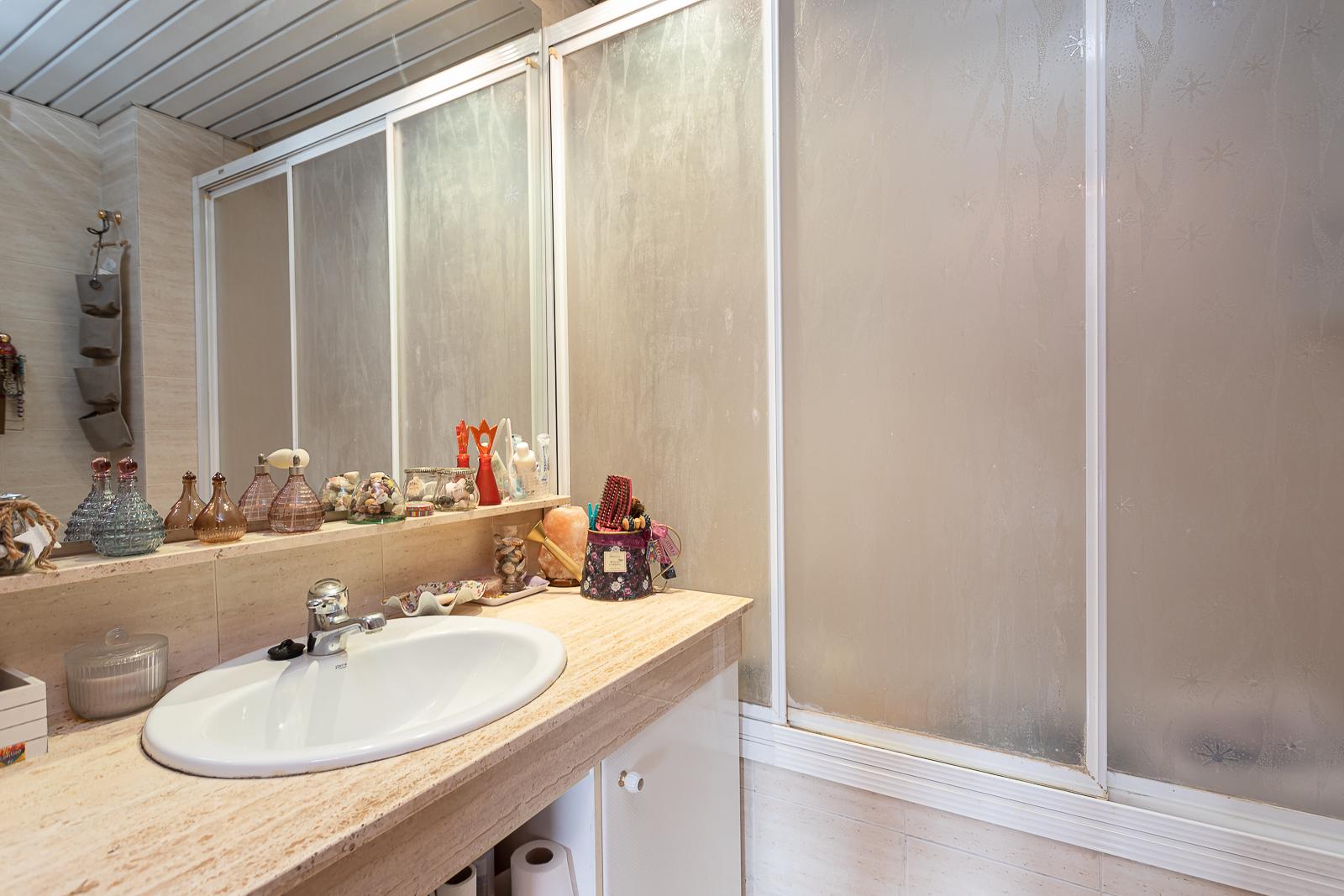 For sale of flat in Badalona