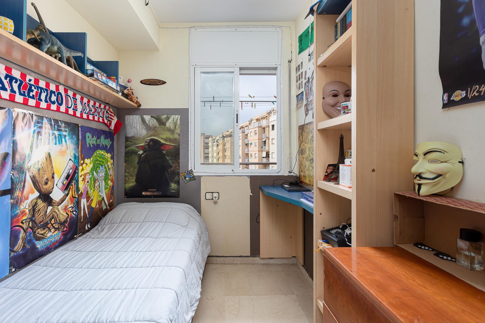 For sale of flat in Badalona