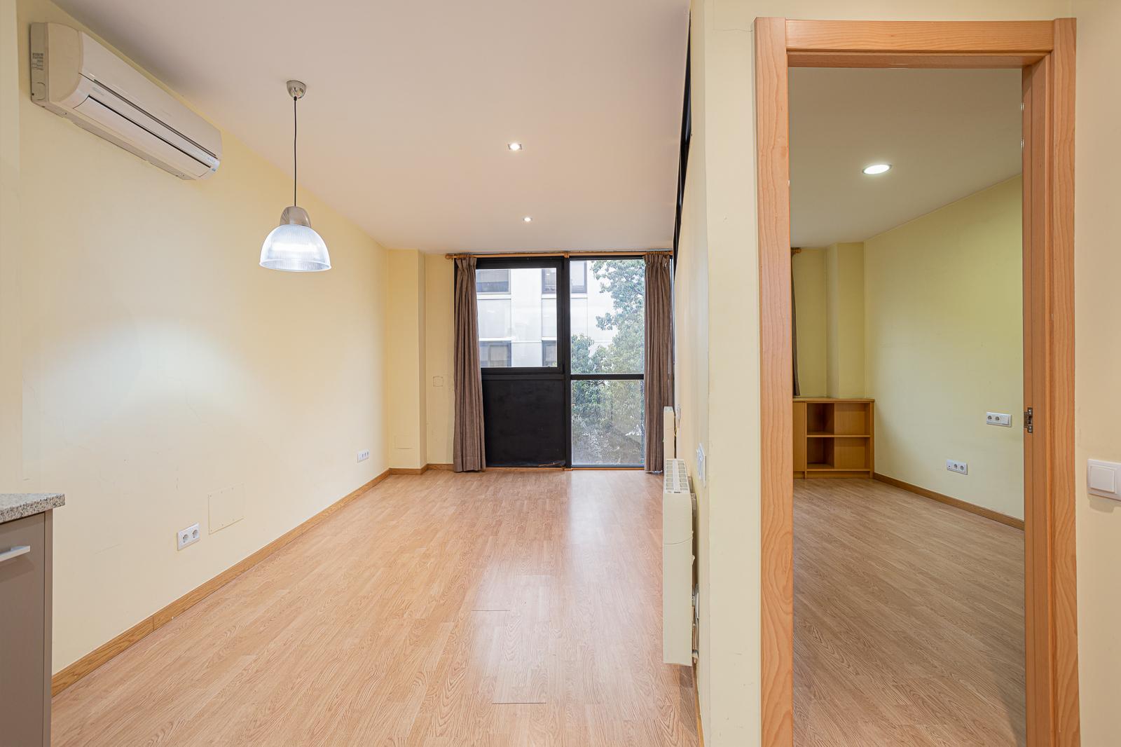 For sale of flat in Badalona