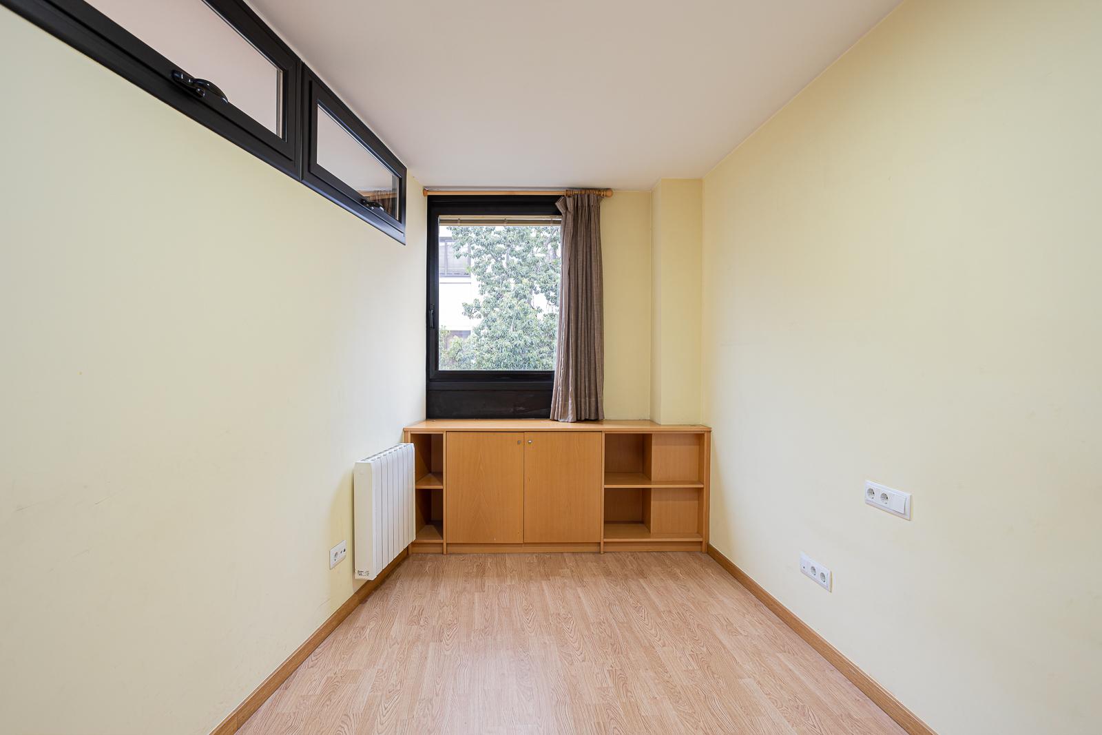 For sale of flat in Badalona