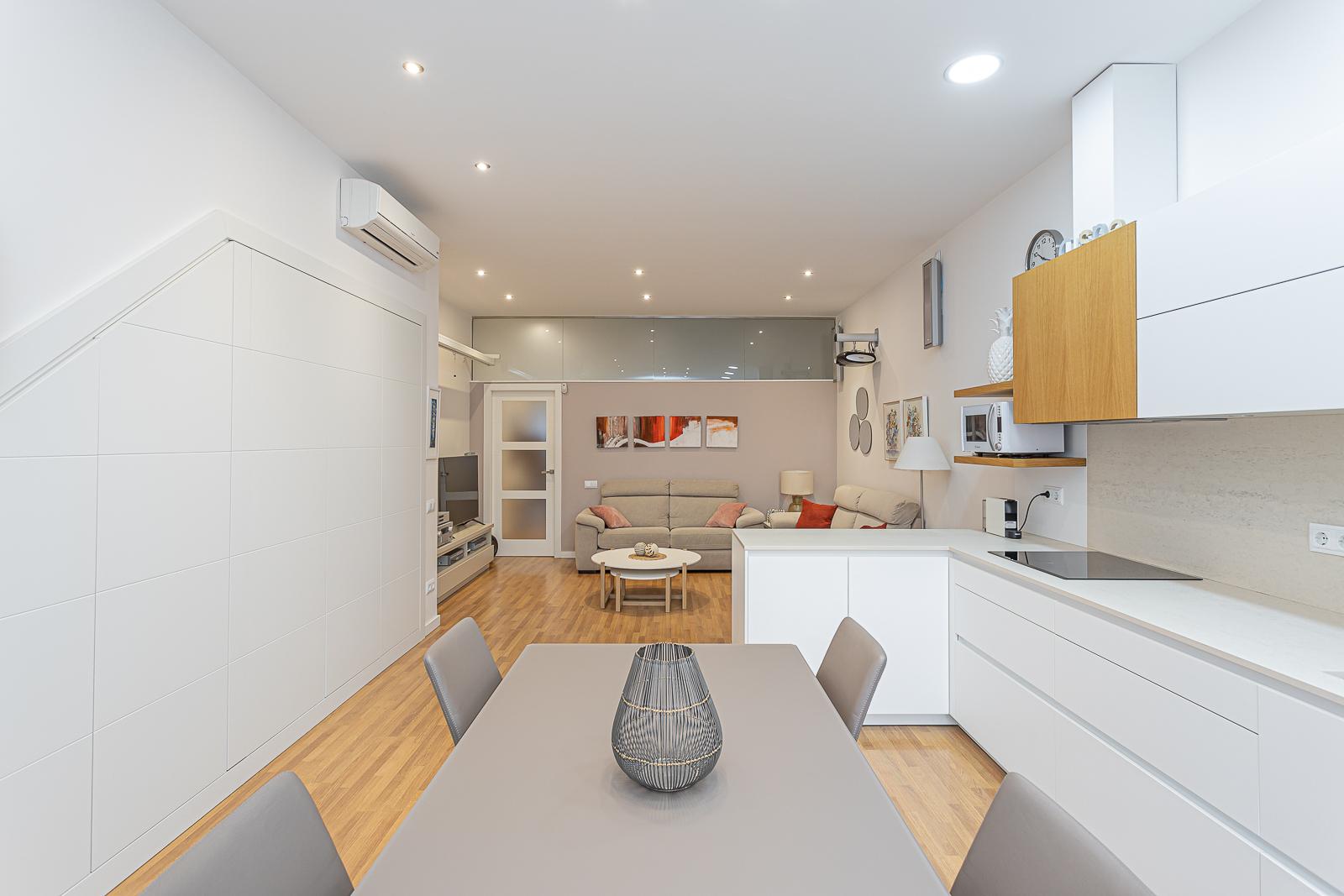 For sale of ground floor in Badalona
