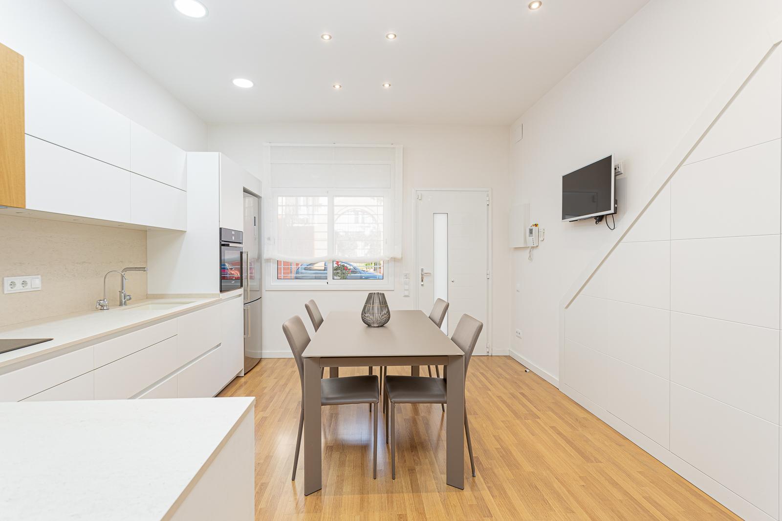 For sale of ground floor in Badalona