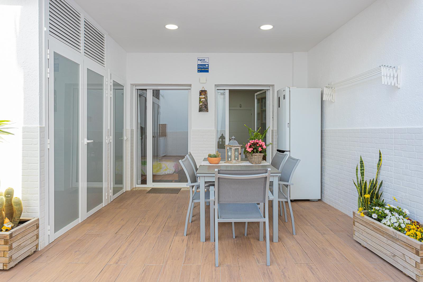 For sale of ground floor in Badalona