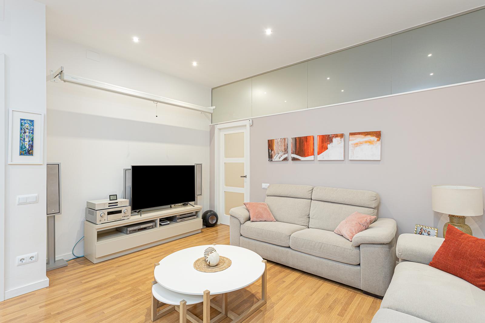 For sale of ground floor in Badalona
