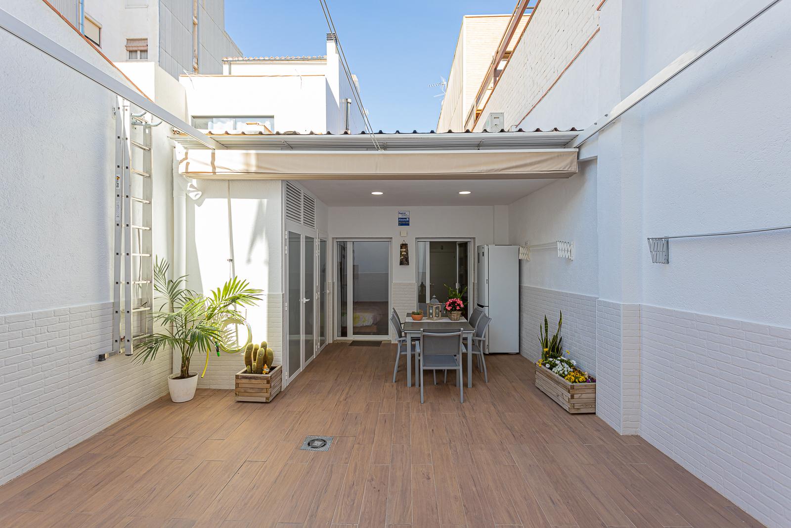 For sale of ground floor in Badalona