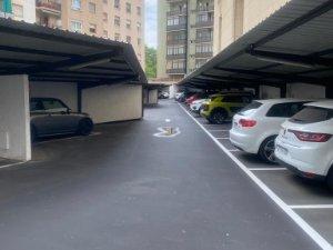 For sale of garage in Barcelona