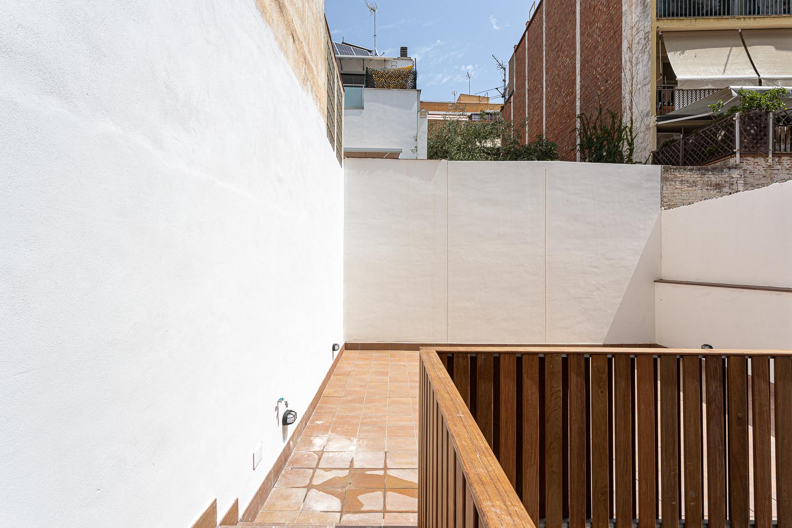 Venta de planta baja en Badalona