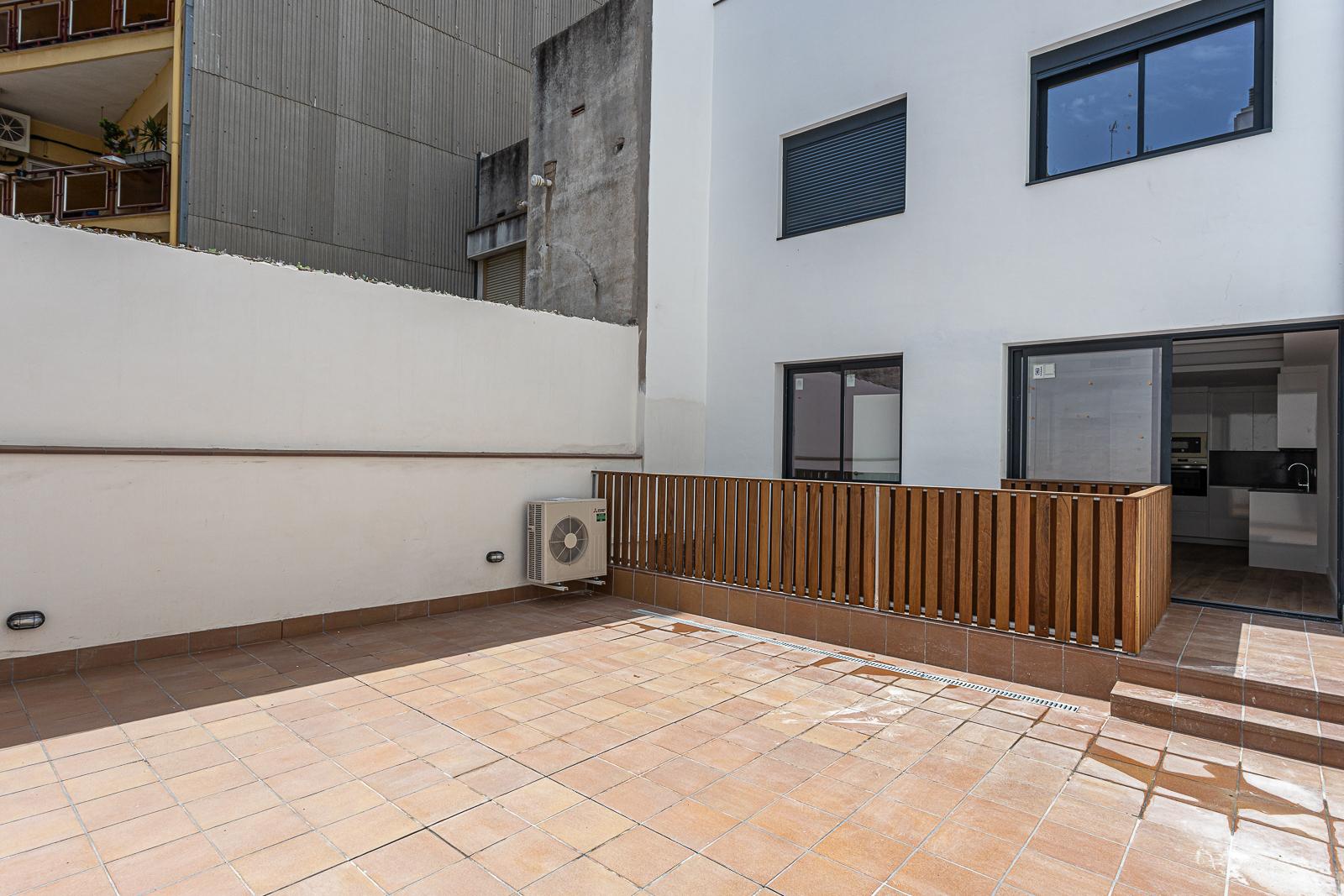 Venta de planta baja en Badalona