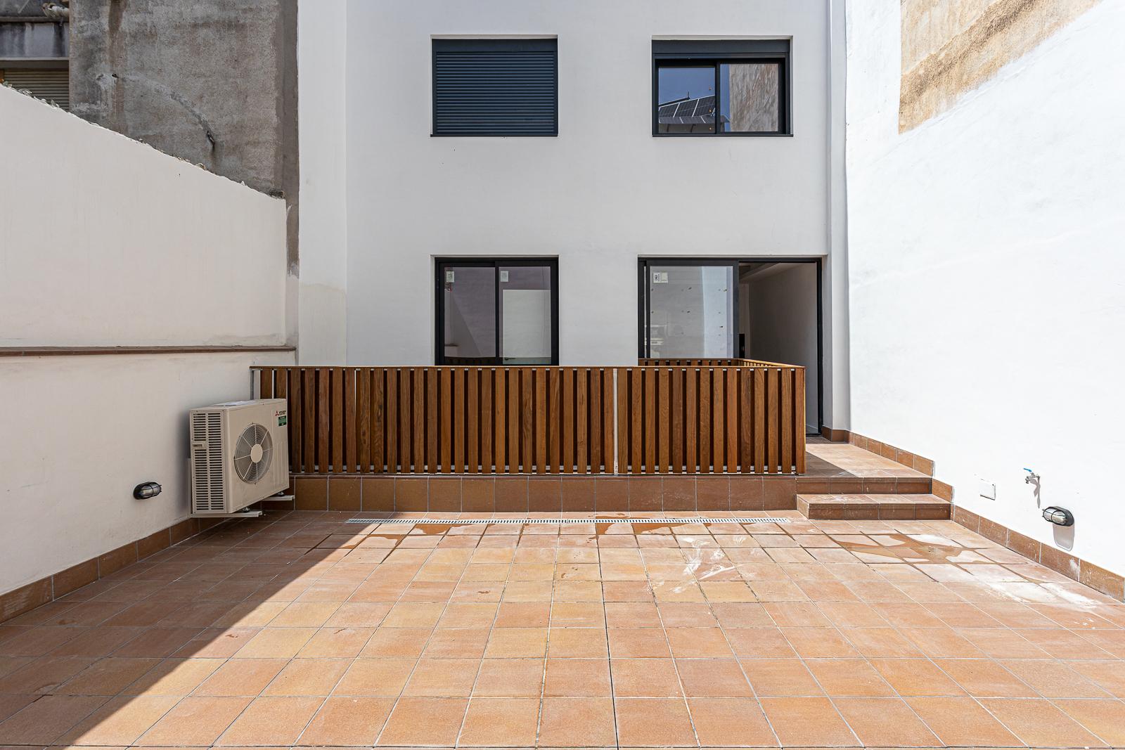 Venta de planta baja en Badalona