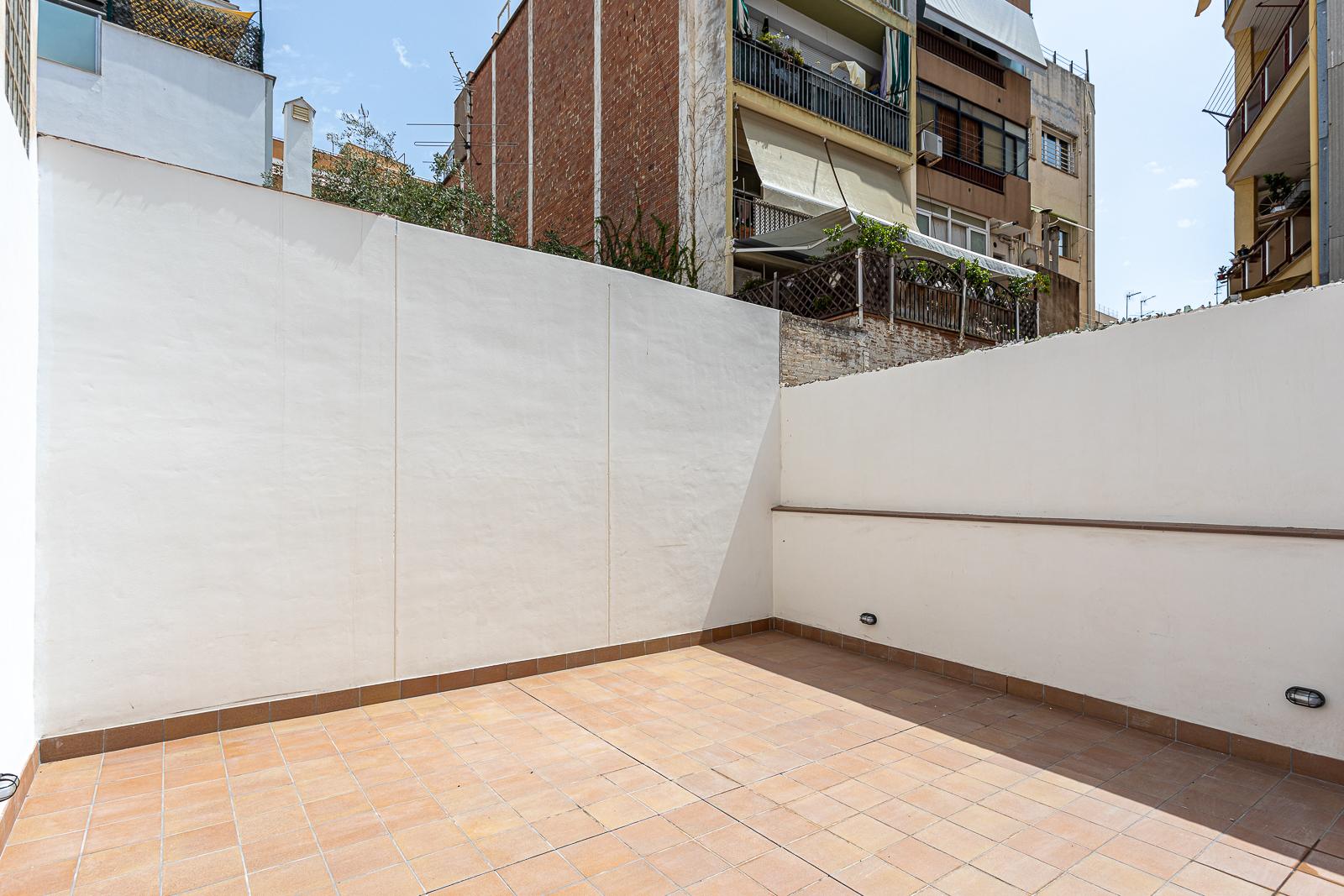 Venta de planta baja en Badalona