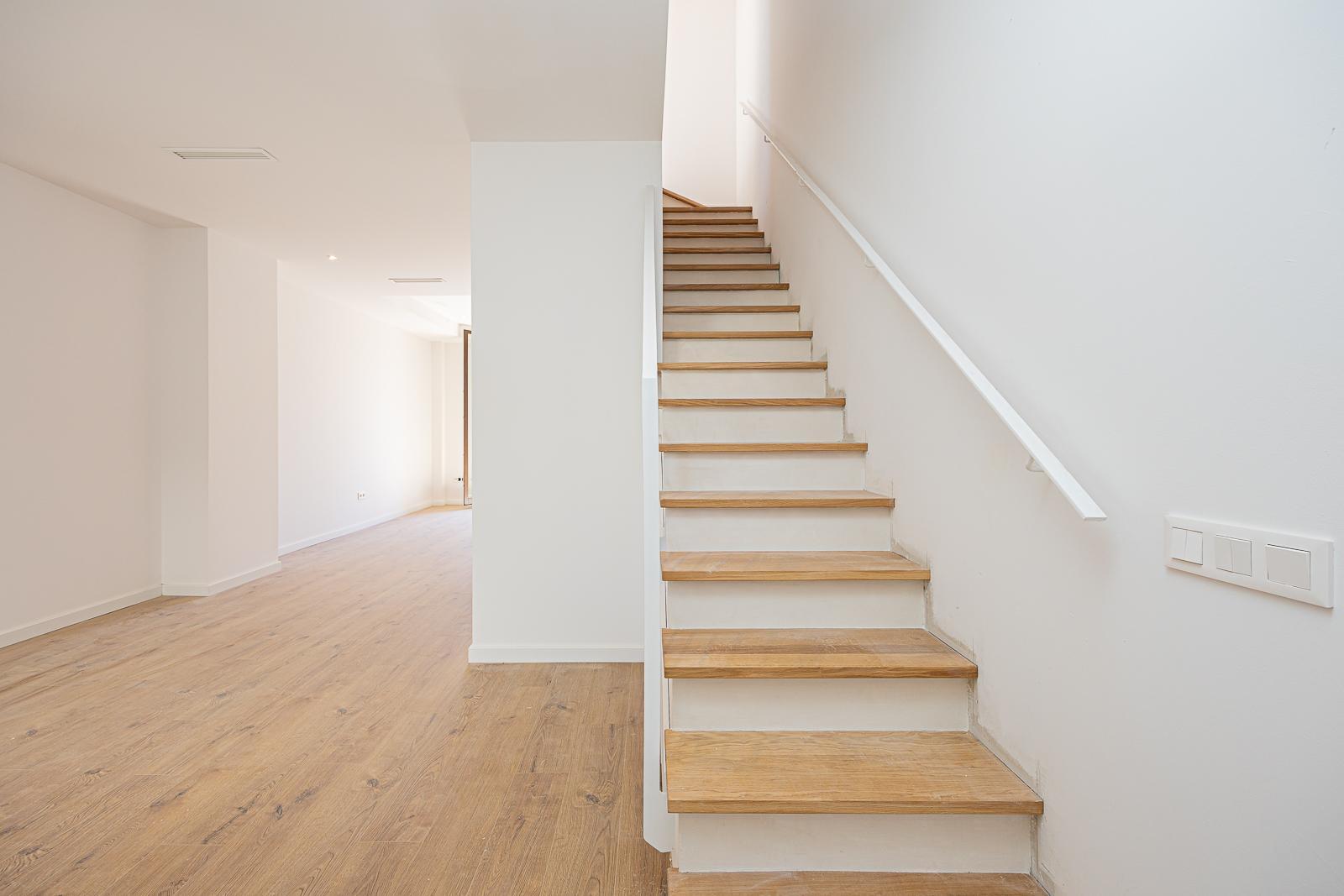 For sale of duplex in Badalona