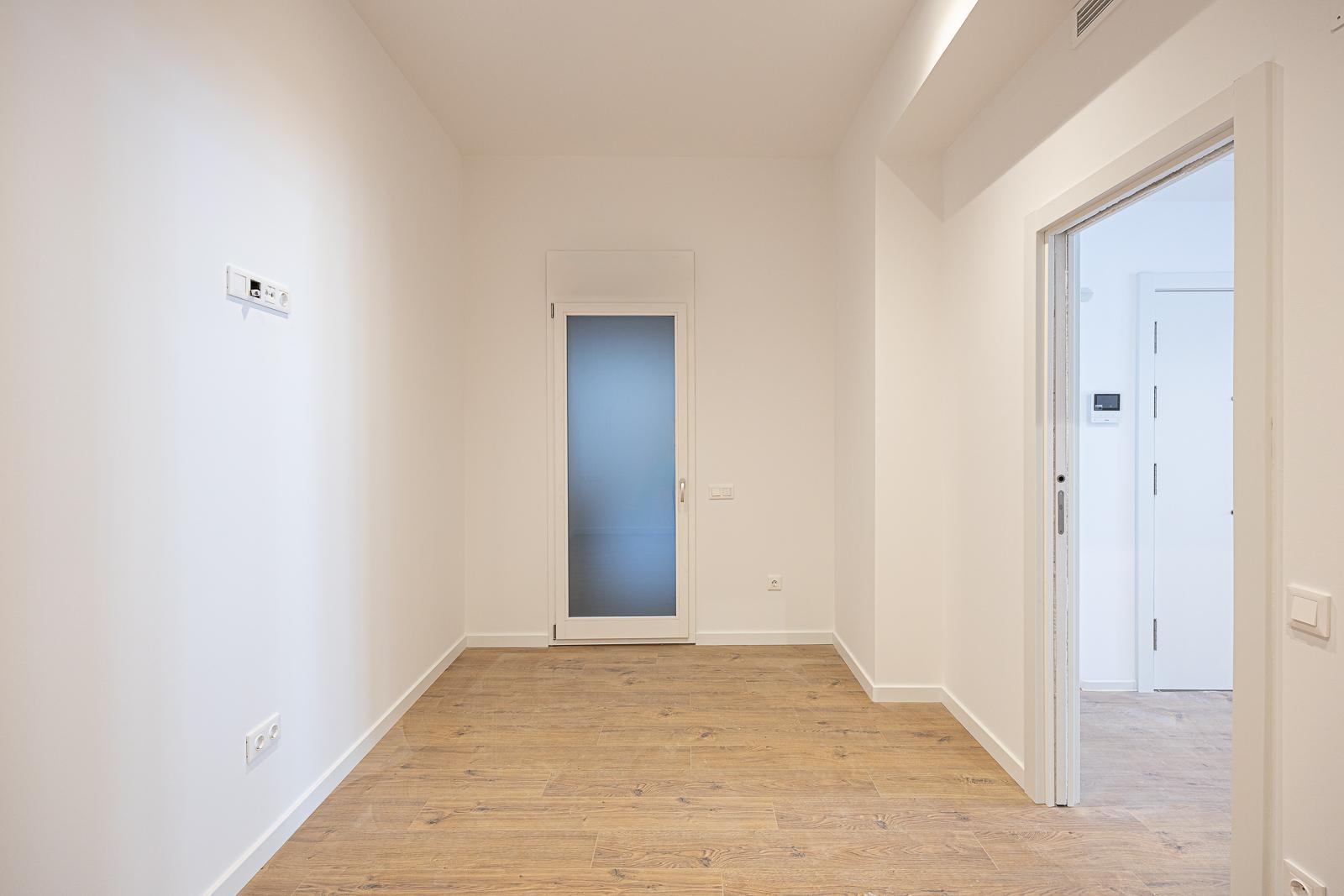 For sale of ground floor in Badalona