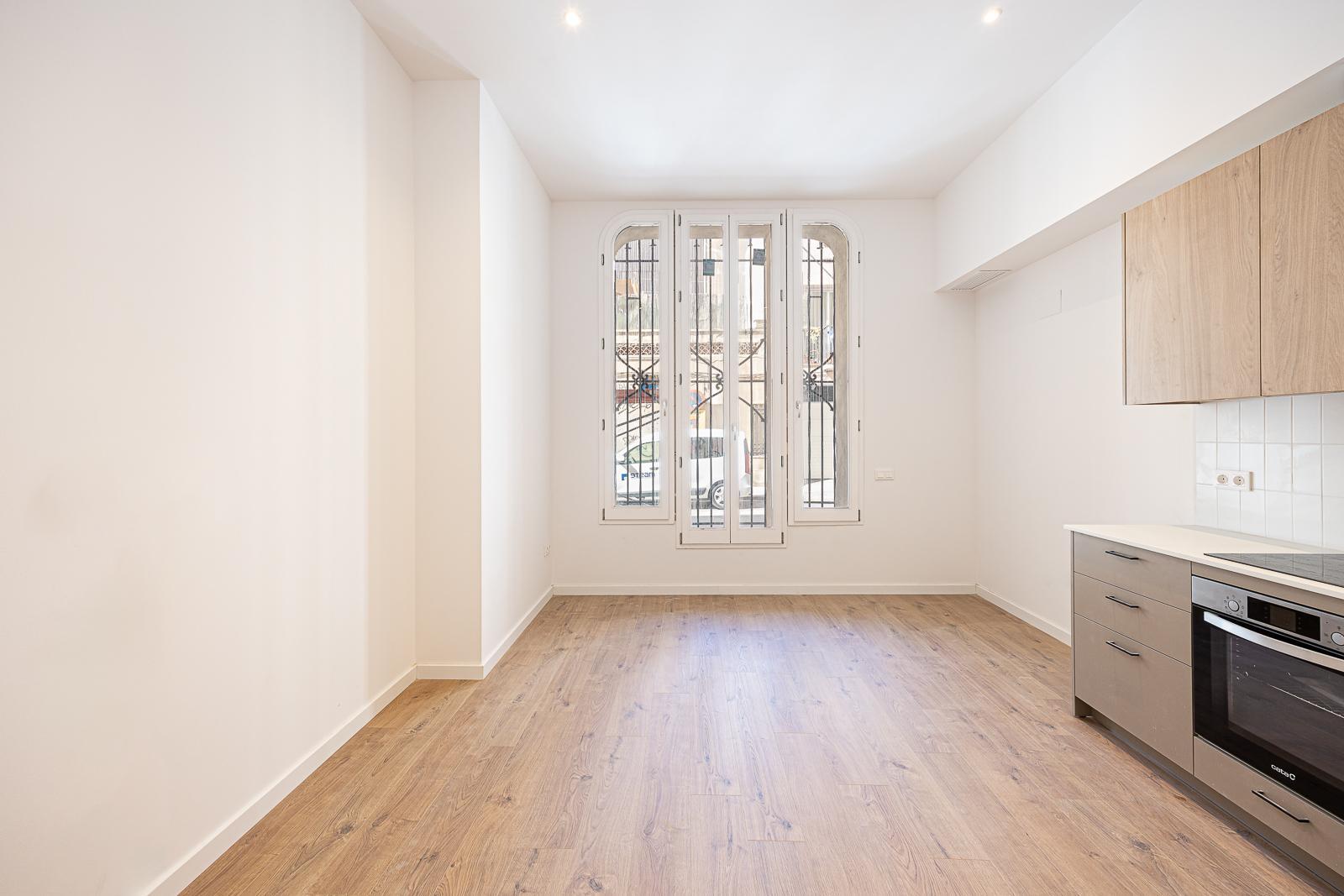 For sale of ground floor in Badalona