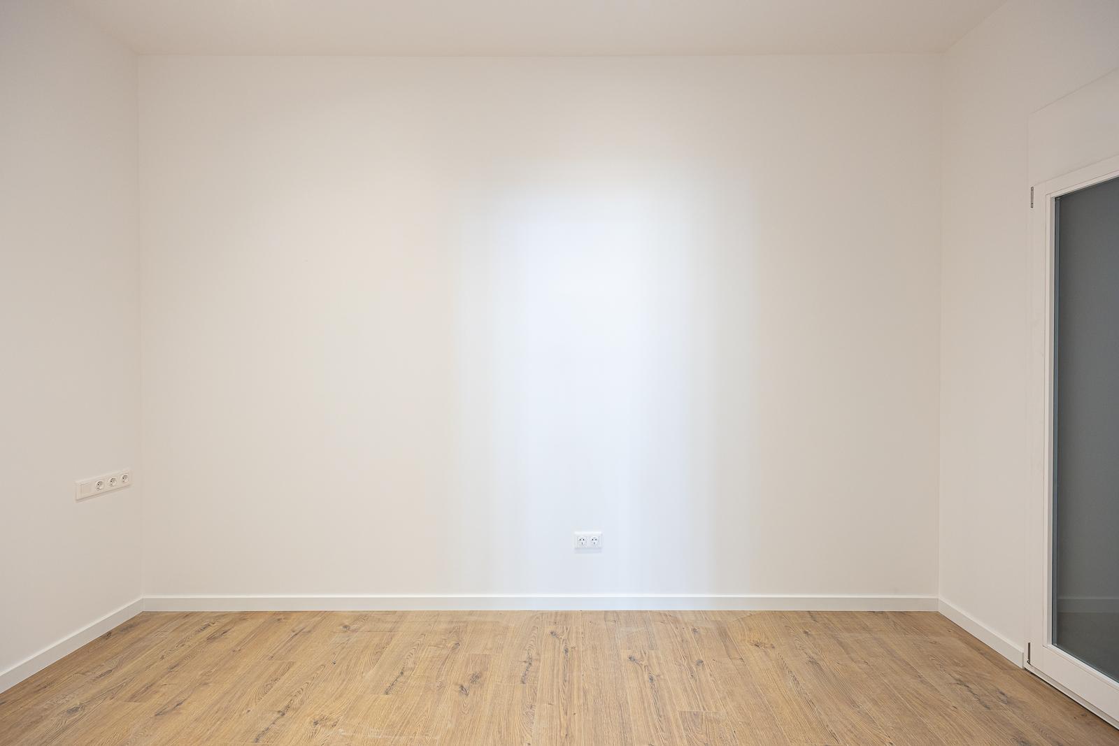 For sale of ground floor in Badalona