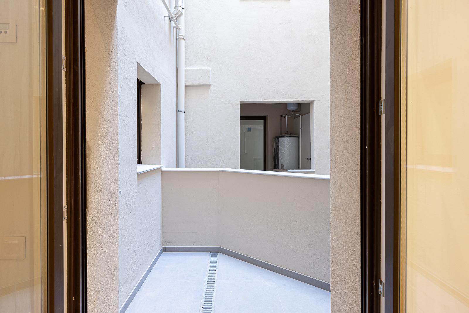 For sale of ground floor in Badalona