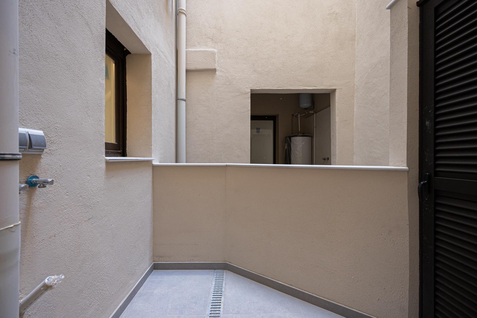 For sale of ground floor in Badalona