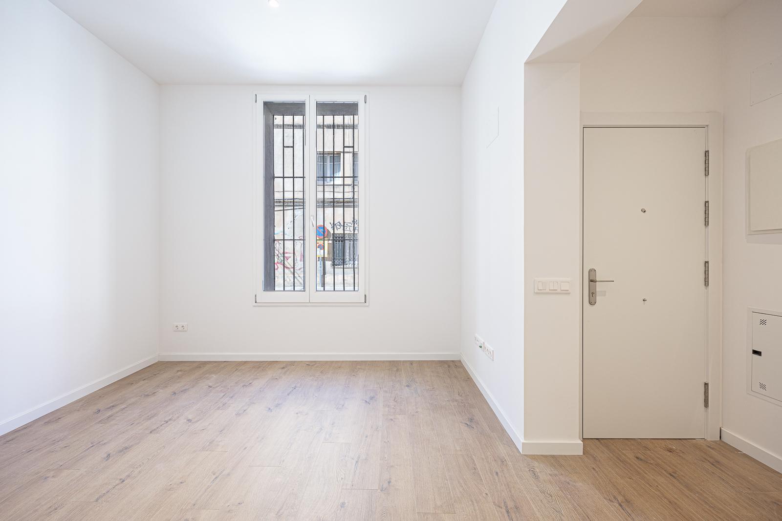 For sale of ground floor in Badalona