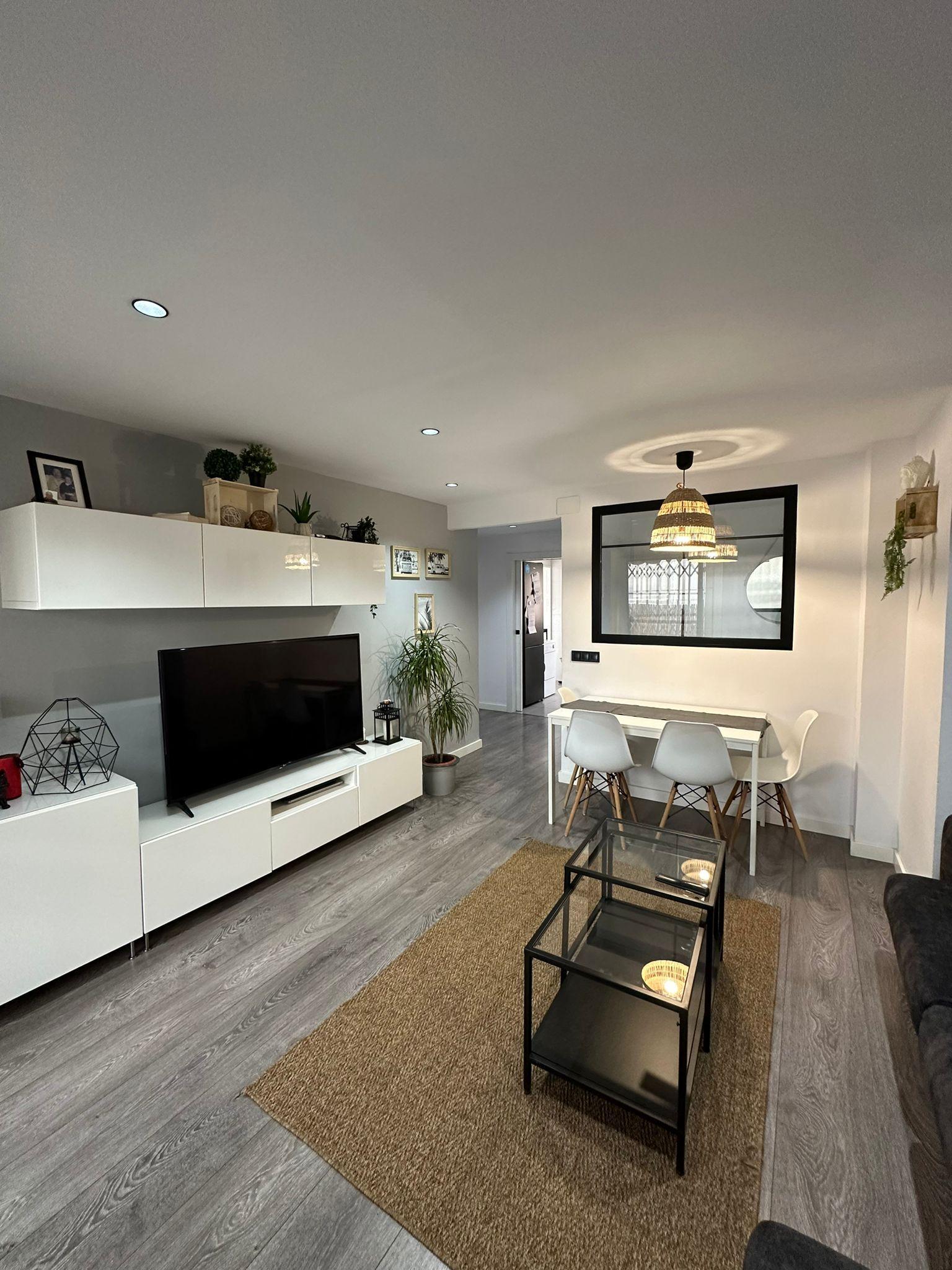 For sale of flat in Badalona