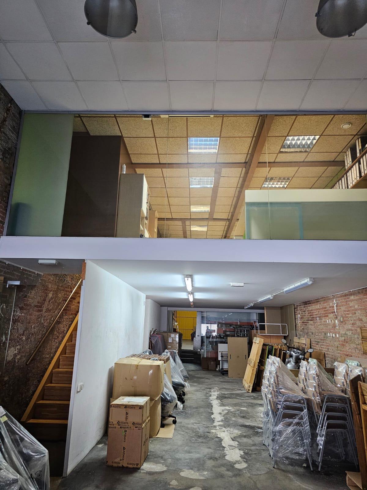For rent of commercial in Badalona