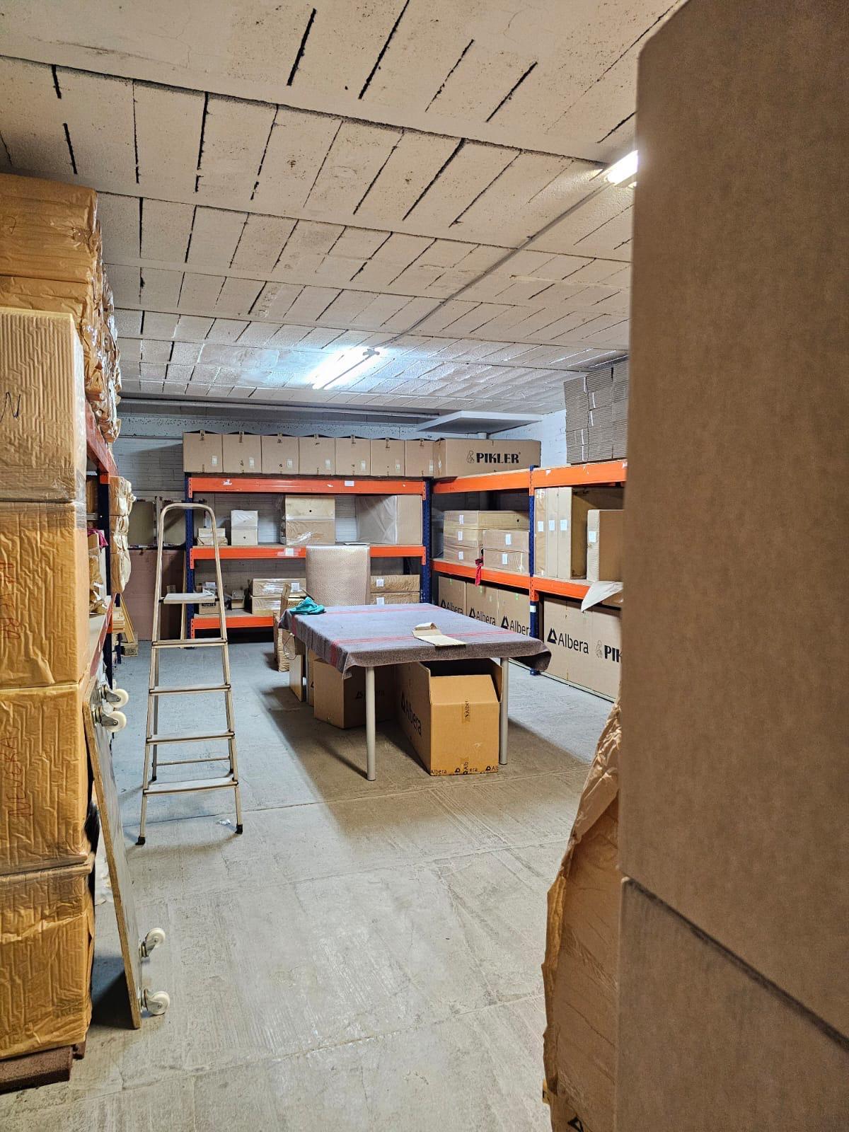 For rent of commercial in Badalona
