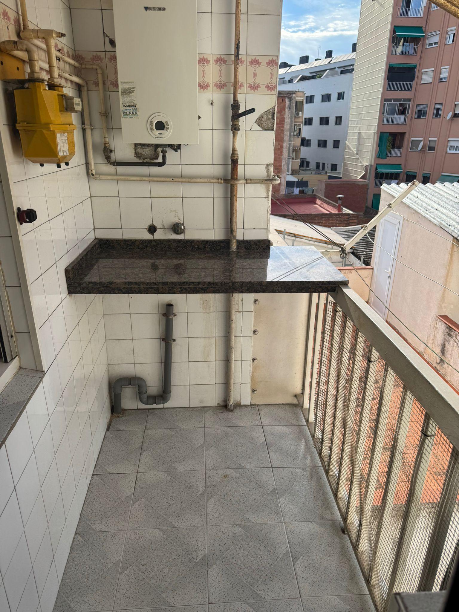 For sale of flat in Badalona
