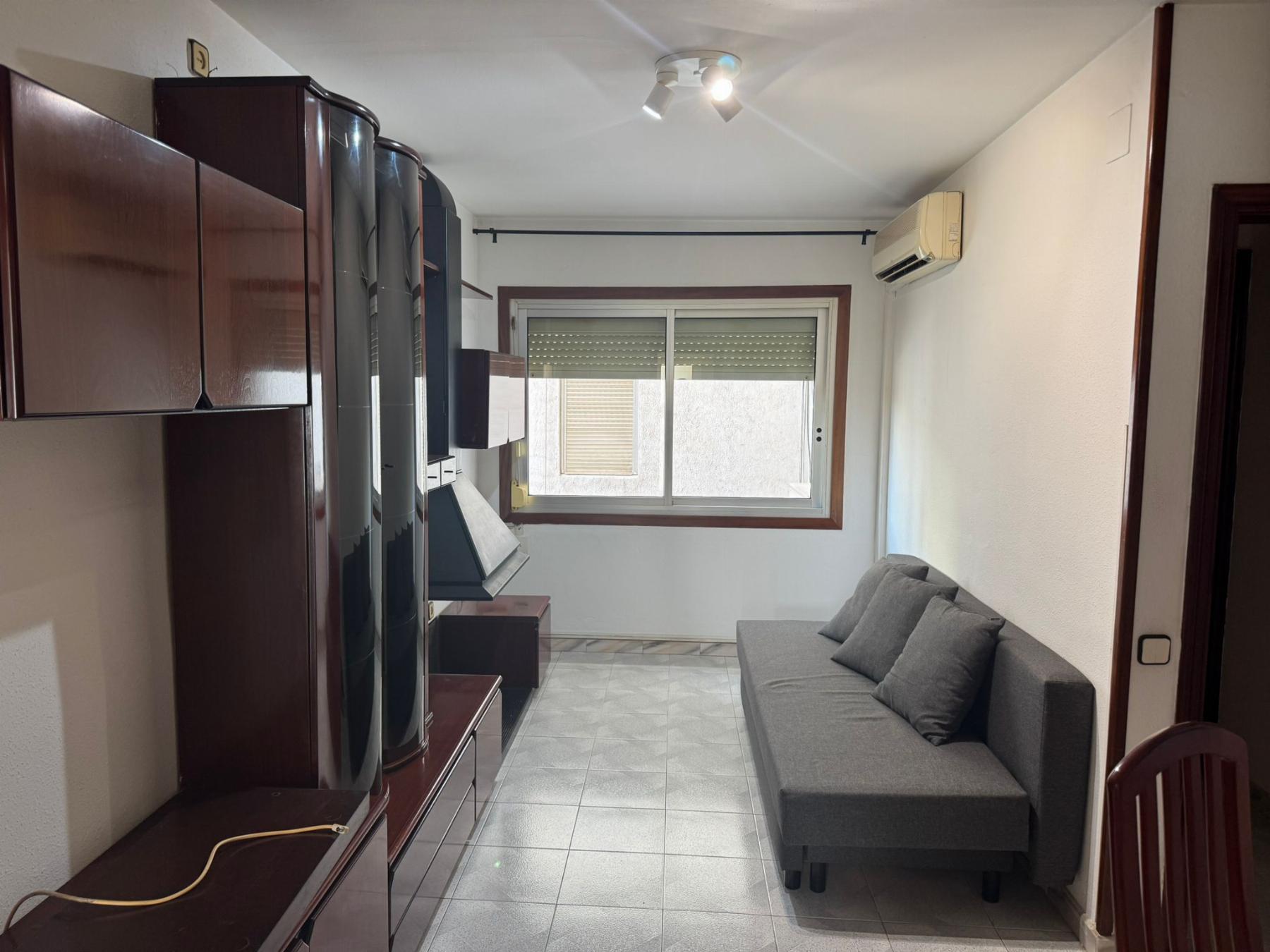 For sale of flat in Badalona