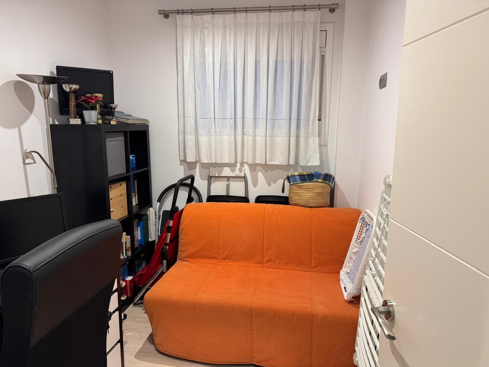 For sale of flat in Badalona