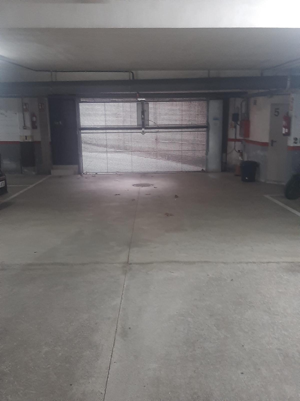 Venta de garaje en Badalona