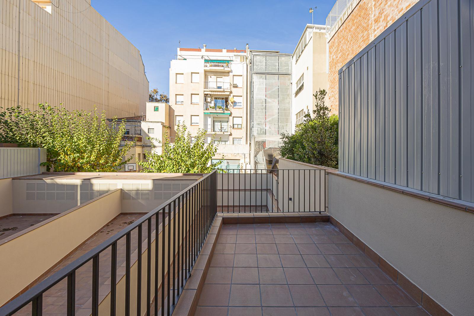Venda de planta baixa a Badalona