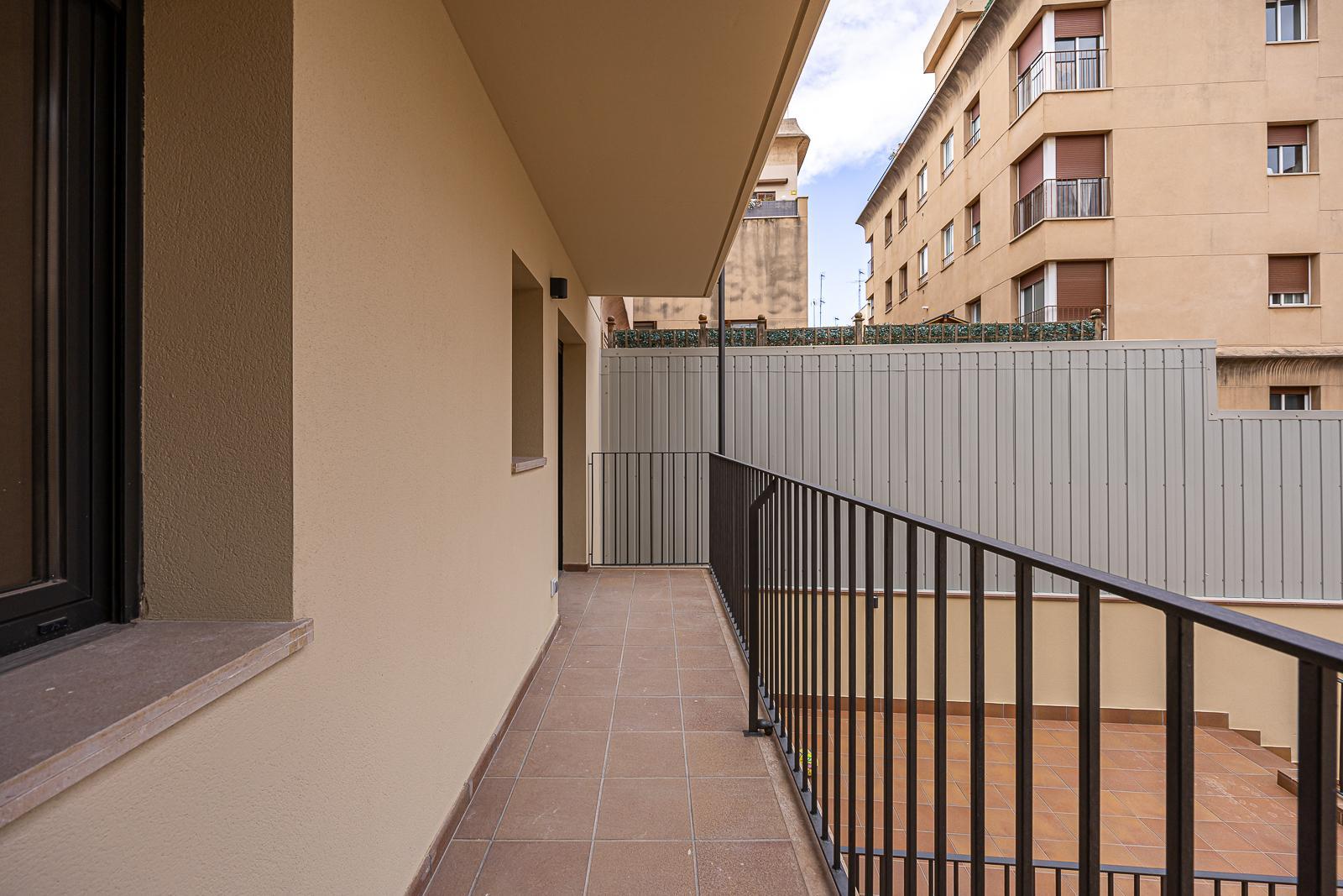 Venda de planta baixa a Badalona