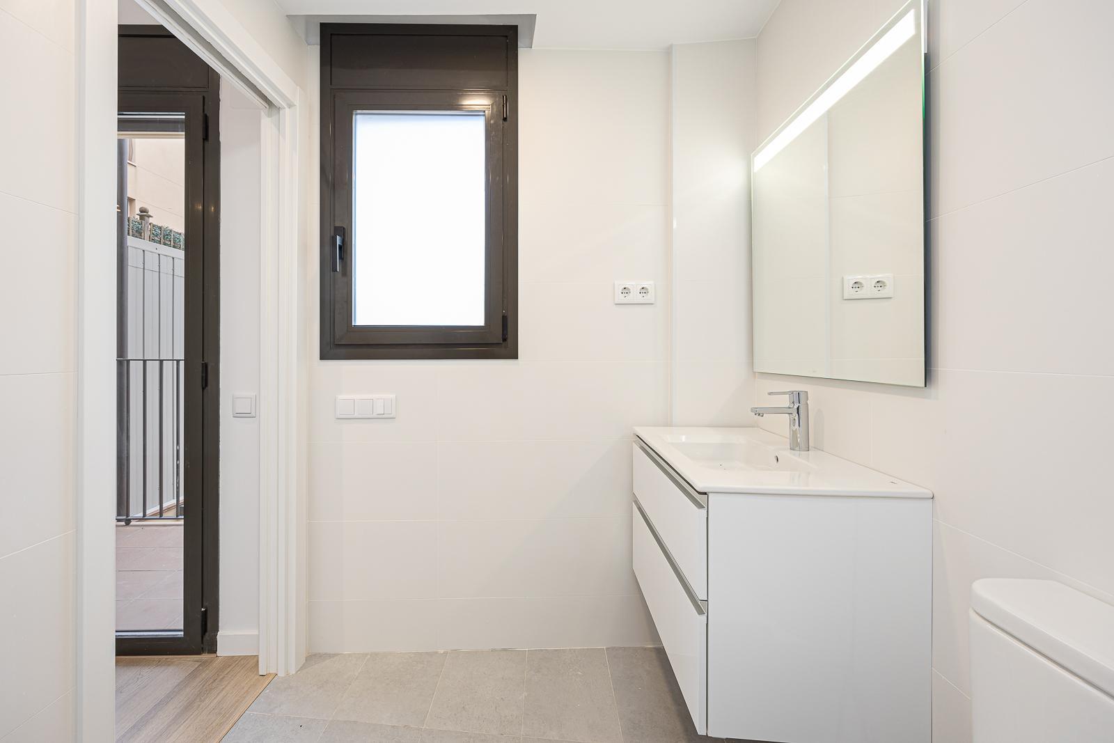 Venda de planta baixa a Badalona